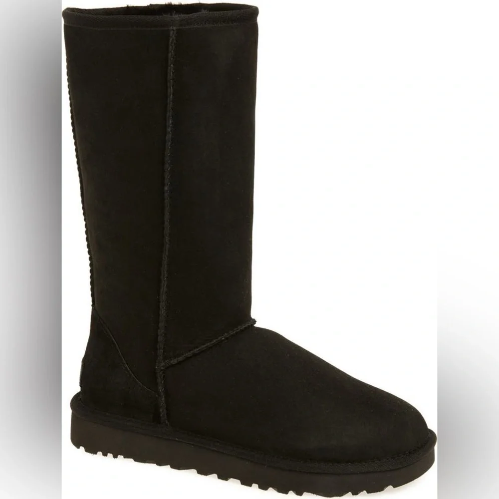 Ugg Australia Classic II Genuine Shearling Fur Lined Black Suede Boot Size 6